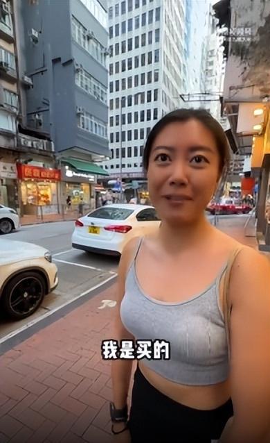 平米晚上睡衣柜顶客厅宽敞还有大阳台AG真人女子香港花近400万买15(图9)